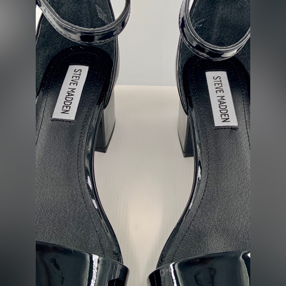 NWT Steve Madden Irene Women’s Black Patent Sandals Shoes - Picture 10 of 14